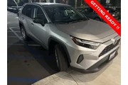 Toyota RAV4 2023 AWD LE 4dr