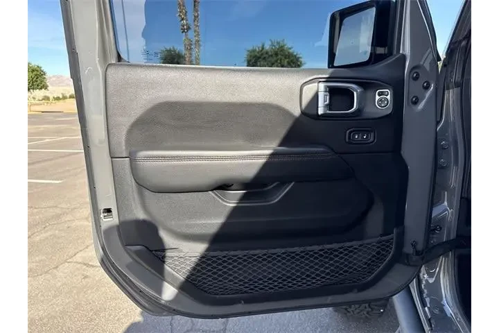 $33791 : Jeep Wrangler Unlimited 2019 image 9