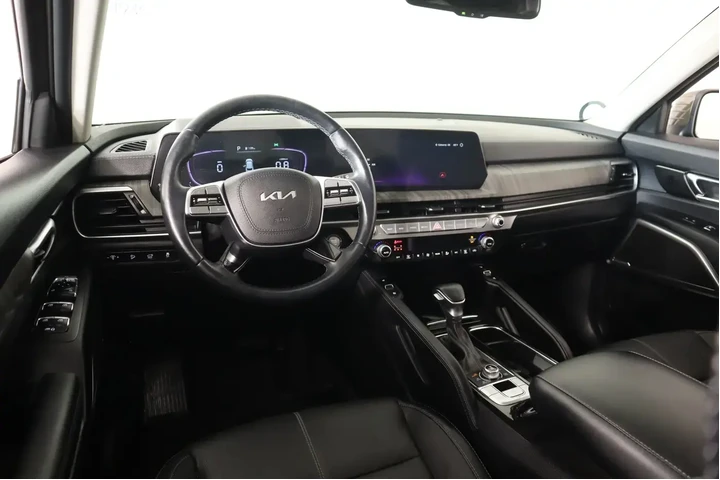 $37749 : Kia Telluride 2024 AWD EX 4d image 2