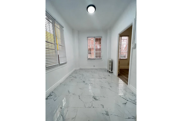 $1645 : Studio en Renta Disponible Ya! image 4