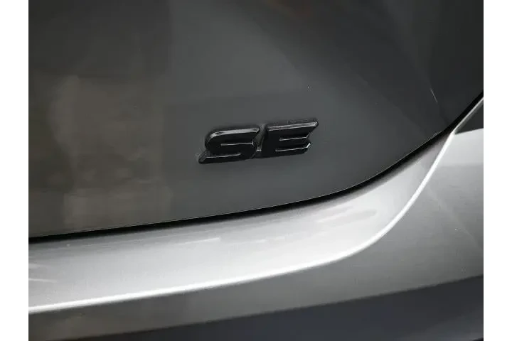 $30491 : Toyota Camry 2025 LE 4dr Sed image 5