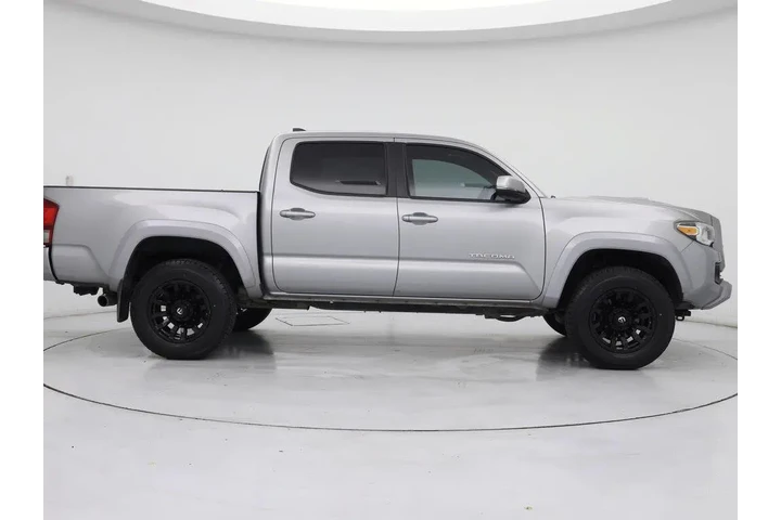 $30998 : Toyota Tacoma 2017 4x2 TRD S image 7