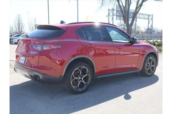 $33277 : Alfa Romeo Stelvio 2024 AWD image 10
