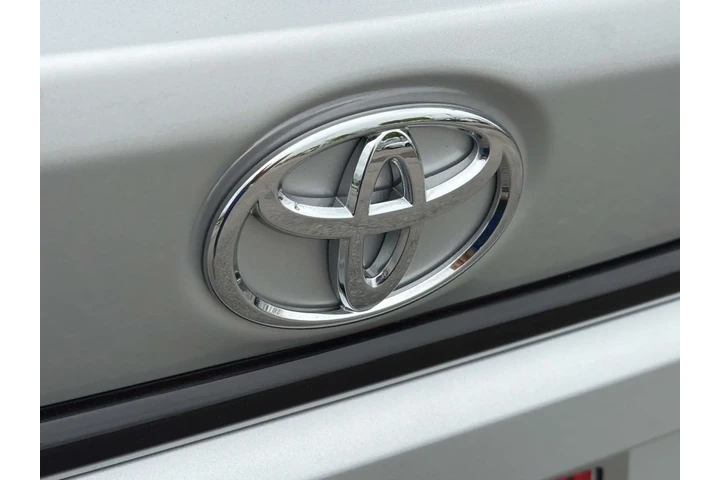 $24226 : Toyota Corolla 2025 LE 4dr S image 8