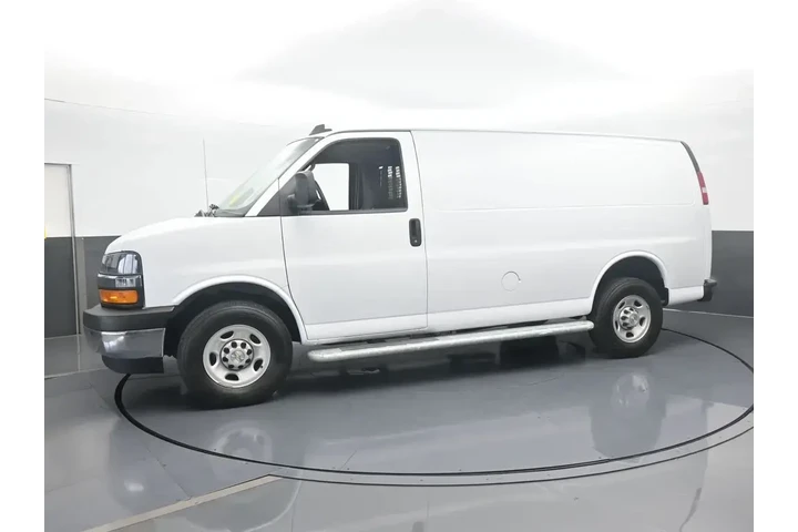 $31780 : Chevrolet Express 2024 2500 image 2