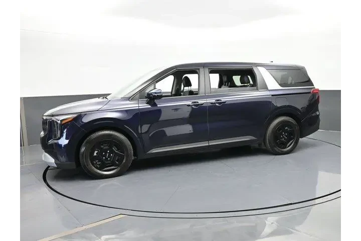 $34991 : Kia Carnival 2025 LX 4dr Min image 2