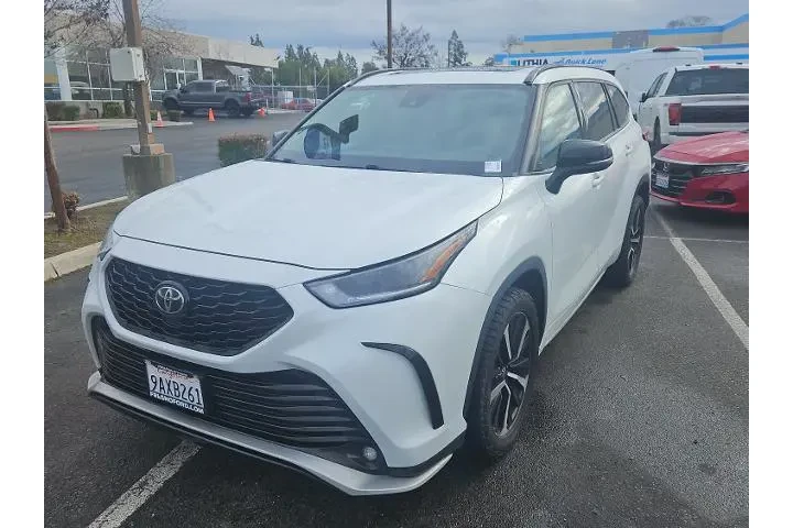 $33000 : Toyota Highlander 2022 AWD X image 1
