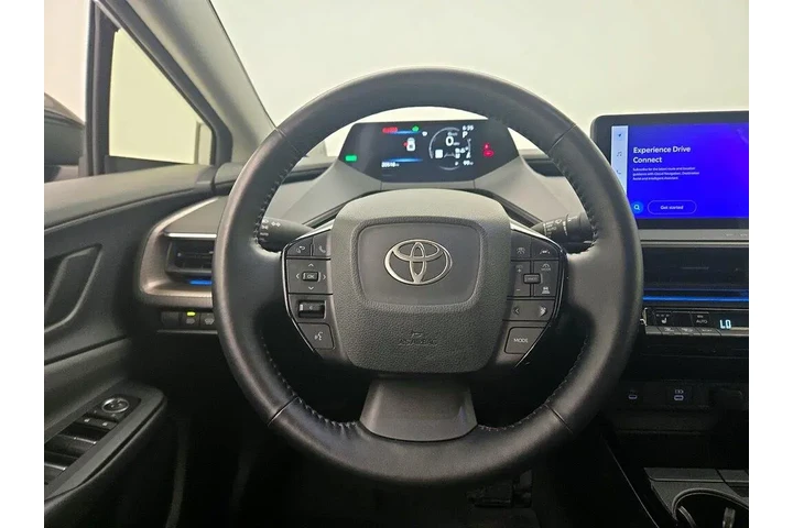 $29998 : Toyota Prius 2024 XLE 4dr Ha image 10