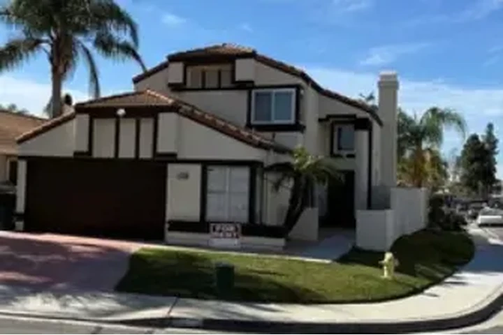 $3700 : RENTO CASA EN FONTANA image 2