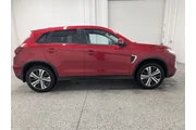 $31695 : Mitsubishi Outlander Sport 2 thumbnail