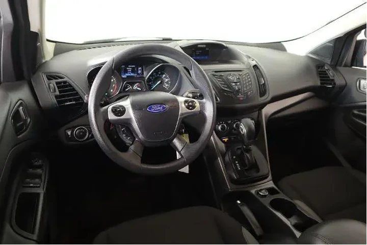 $12451 : Ford Escape 2016 S 4dr SUV image 2