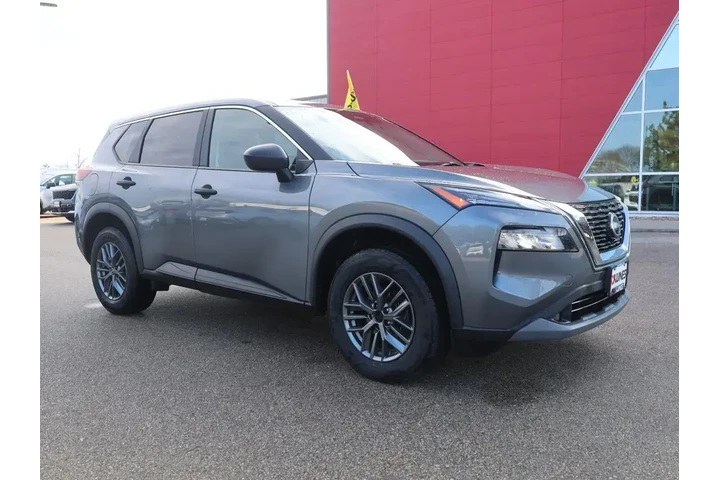 $17877 : Nissan Rogue 2023 AWD S 4dr image 2