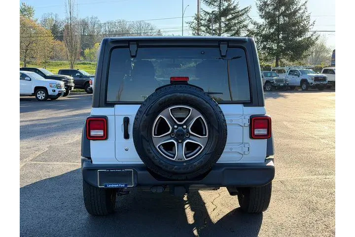 $27995 : Jeep Wrangler Unlimited 2020 image 5