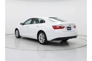 $16998 : Chevrolet Malibu 2023 LT 4dr thumbnail