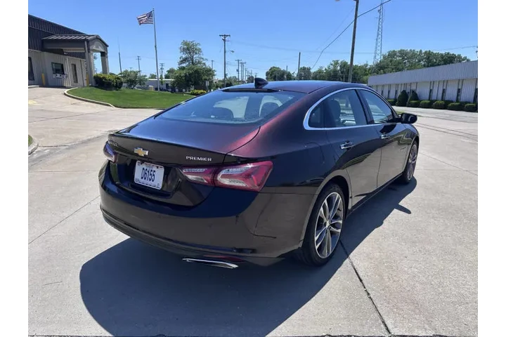 $15900 : 2020 Malibu Premier image 6