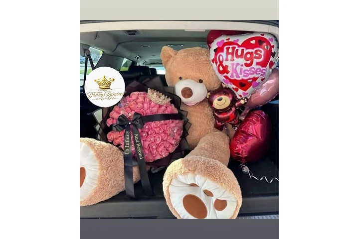 Florería  Ramos buchones image 3