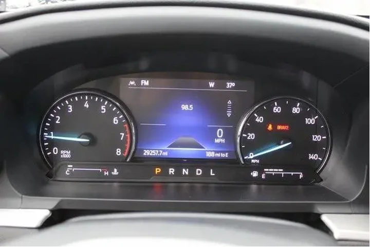 $27975 : Ford Explorer 2022 AWD XLT 4 image 10