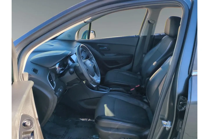 Chevrolet Trax 2020 LT 4dr C image 9