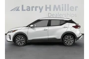 $18371 : Nissan Kicks 2023 SV 4dr Cro thumbnail