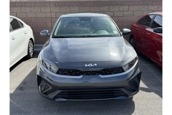 $17988 : Kia Forte 2023 LXS 4dr Sedan image 6