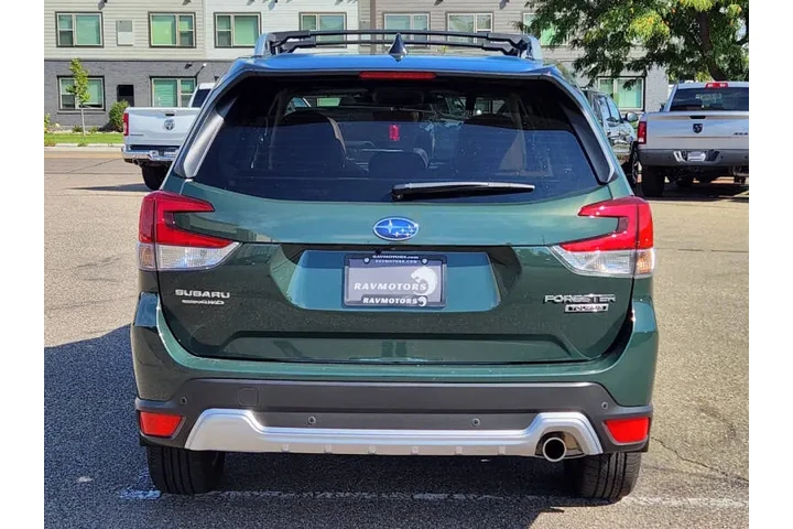 $25974 : 2024 Forester Touring image 9
