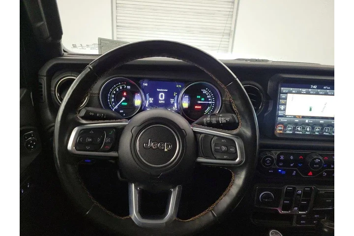 $30998 : Jeep Wrangler Unlimited 2021 image 10