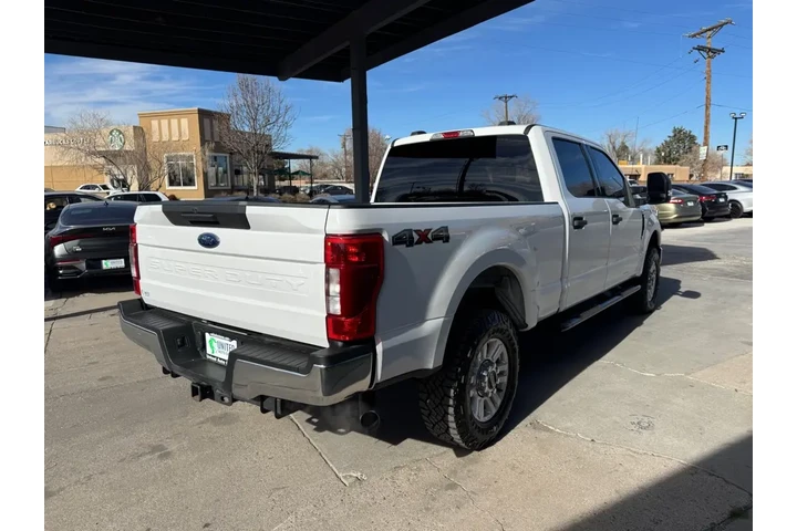 2020 F-250 SD Platinum Crew C image 5