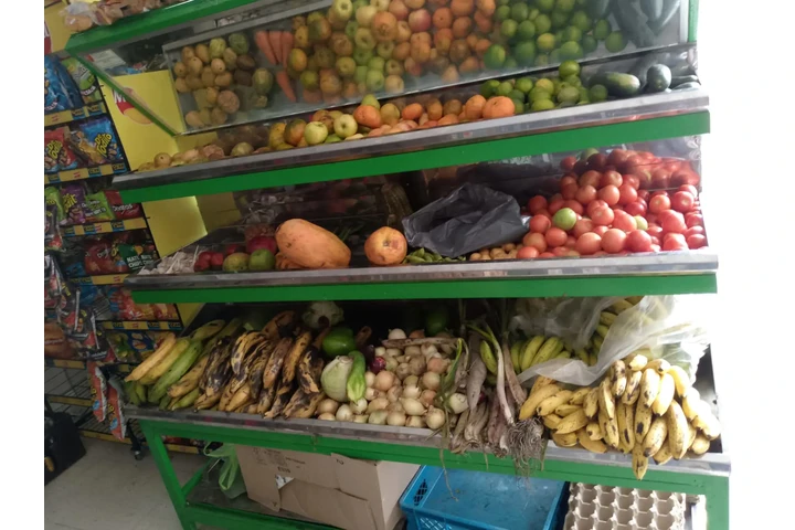 $30000000 : Venta de supermercado y fruver image 6