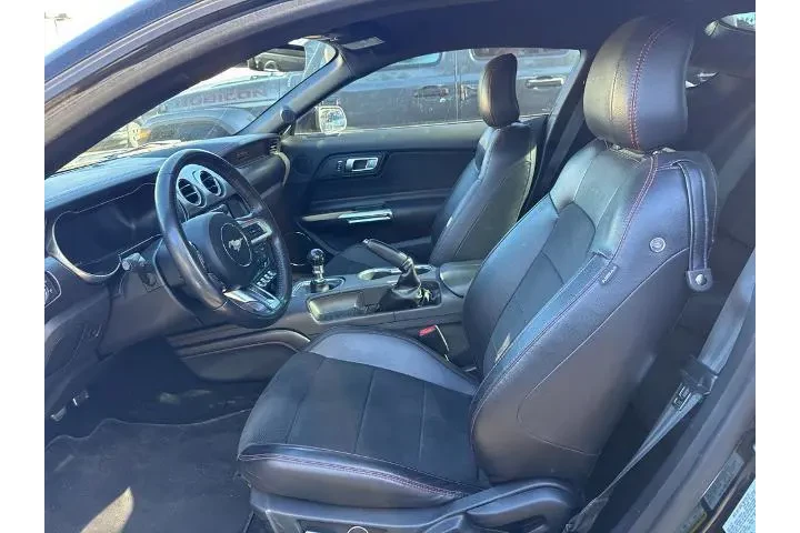 $33104 : Ford Mustang 2019 GT 2dr Fas image 9