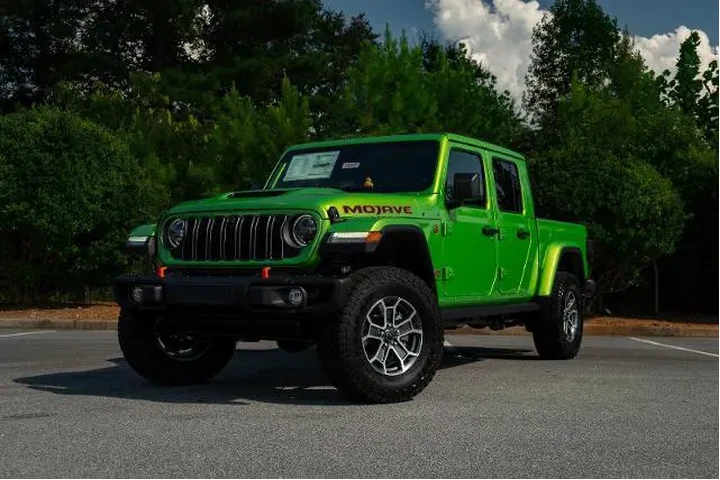 $36299 : Jeep Wrangler 2025 4x4 Sport image 1