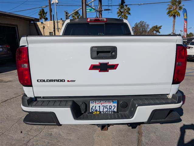 $27995 : 2019 Colorado 4WD Crew Cab ZR2 image 5