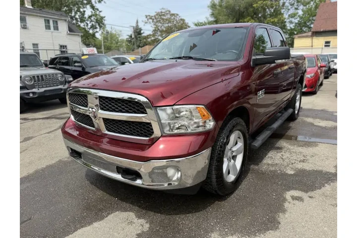 2022 RAM 1500 Classic SLT image 4