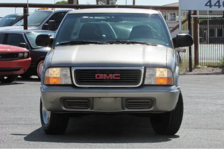 $8995 : 2003 GMC Sonoma SLS image 3