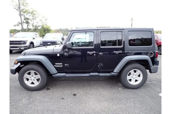 $17533 : Jeep Wrangler Unlimited 2014 image 2