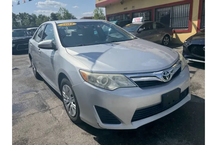 $15995 : 2014 Camry LE image 3