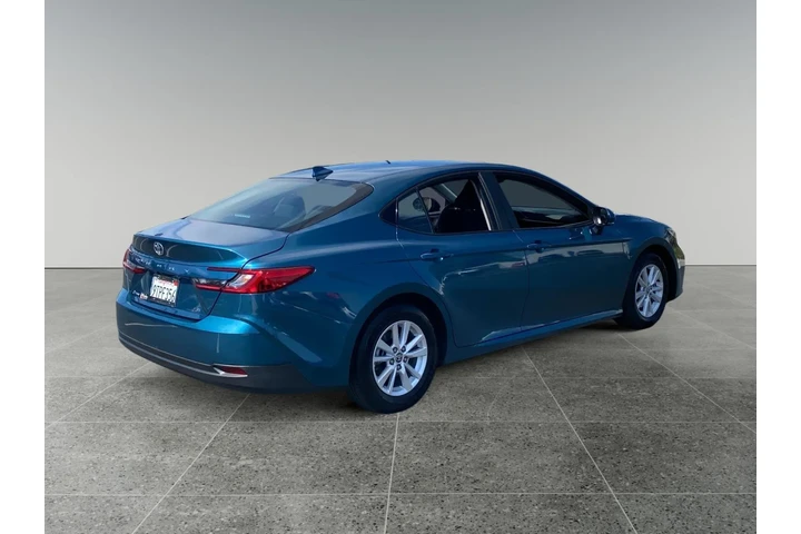 $32511 : Toyota Camry 2025 image 5