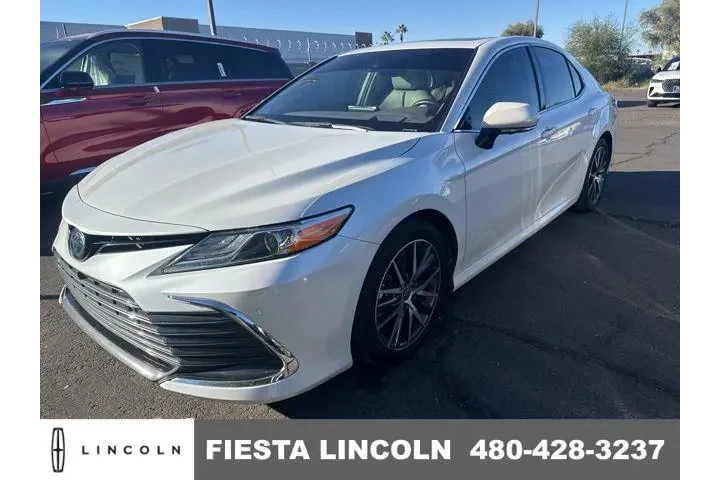 $26985 : Toyota Camry Hybrid 2022 XLE image 1