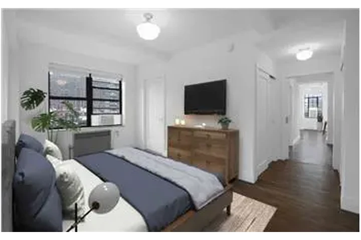 $8695 : Rental property with 3 bedro image 5