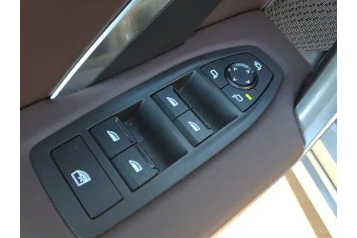 $39912 : BMW X1 2024 AWD M35i 4dr Spo image 8