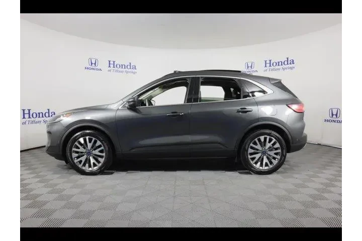 $18975 : Ford Escape 2020 AWD Titaniu image 4