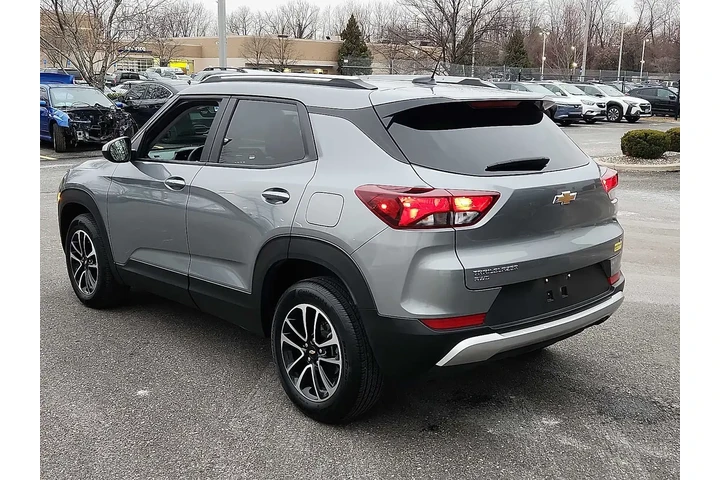 $23599 : Chevrolet Trailblazer 2025 4 image 4
