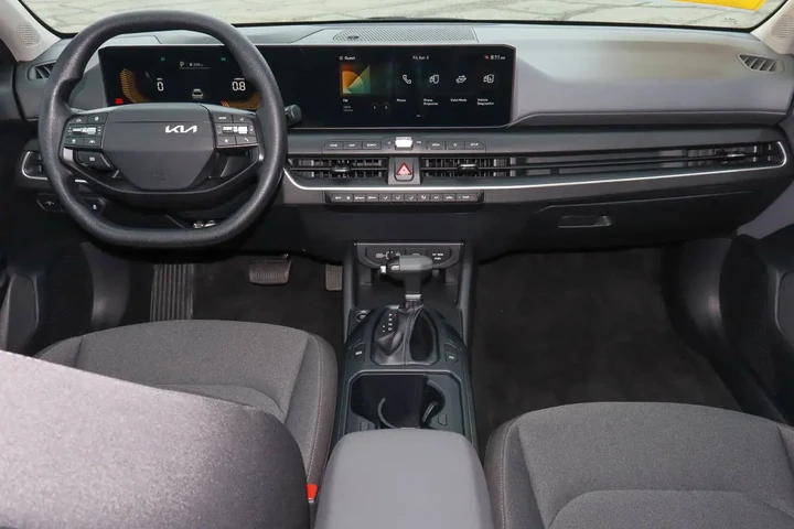 $20988 : 2025 K4 LXS FWD image 10