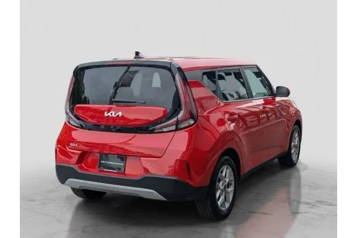 $17595 : Kia Soul 2023 S 4dr Crossove image 6