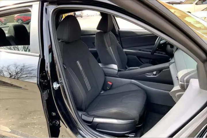 $21431 : Hyundai ELANTRA 2025 SEL Spo image 9