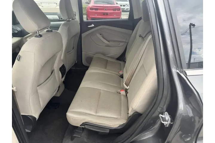 $9597 : 2018 Escape SE image 9