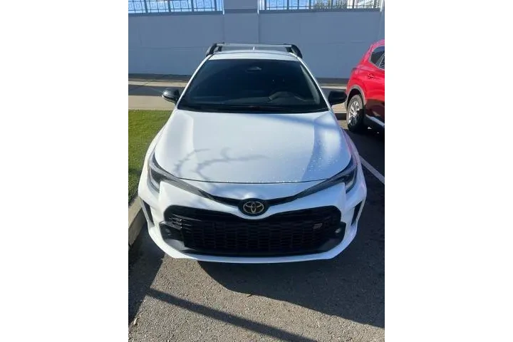 $32725 : Toyota GR Corolla 2024 AWD C image 2