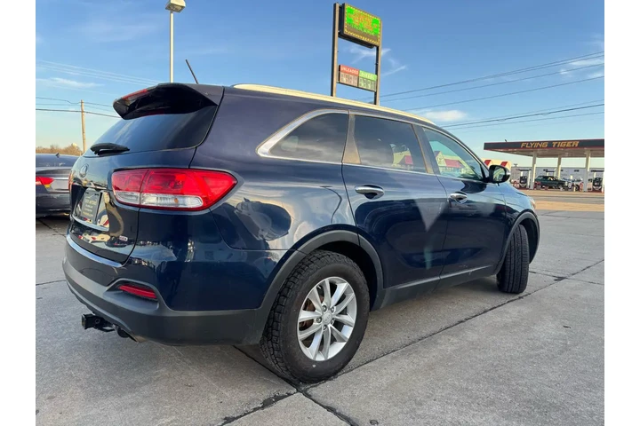 $8999 : 2016 Sorento LX 2WD image 4
