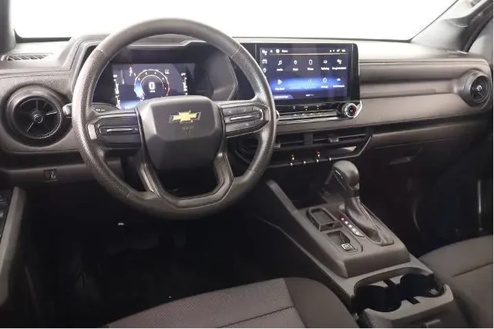 $25819 : Chevrolet Colorado 2023 4x2 image 2