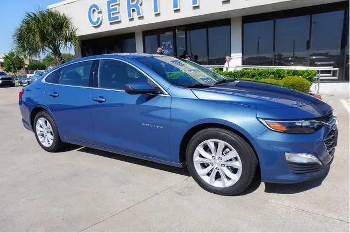 $21450 : Chevrolet Malibu 2024 LT 4dr image 6
