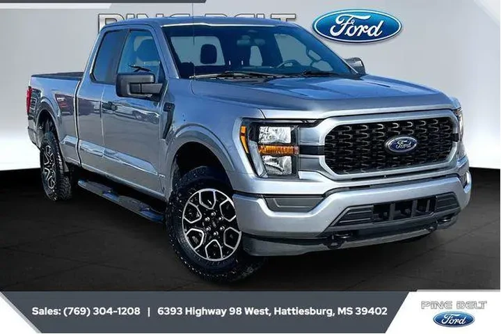 $30825 : Ford F-150 2023 4x4 XL 4dr S image 1